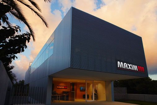 About MAXIM999 About MAXIM999